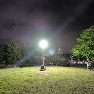 700W LEDバルーンライト 112000lm 産業用照明のための屋外塔光